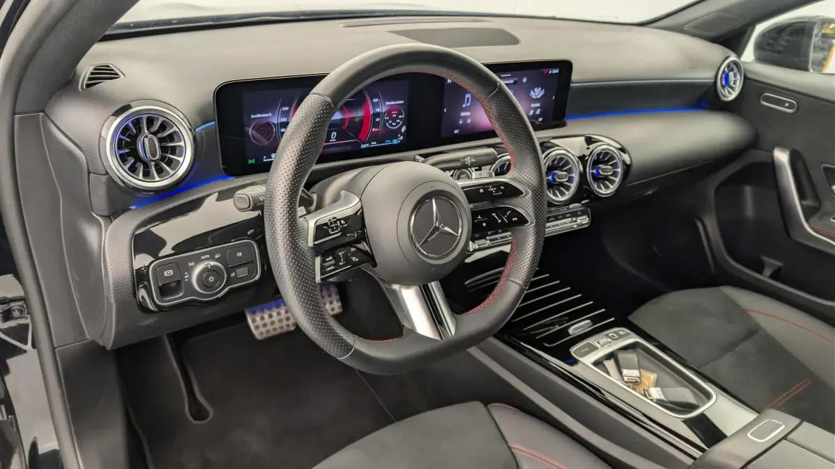 Mercedes-Benz Classe A Marseille vue 4 Mercedes-Benz Classe A en leasing sans apport à Marseille — vue 4