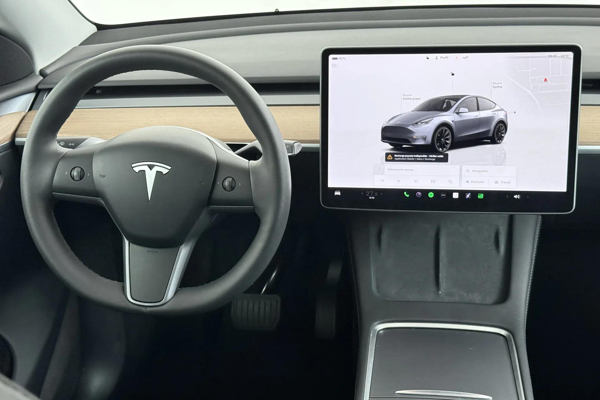 Tesla Model Y Marseille vue 4 Tesla Model Y en leasing sans apport à Marseille — vue 4